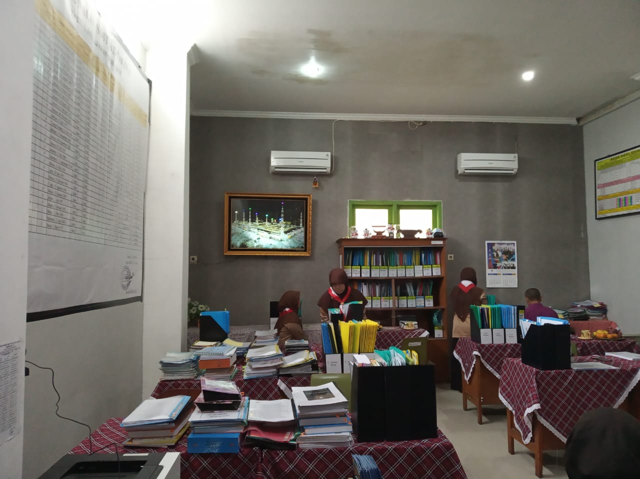 Ruang Kantor Guru