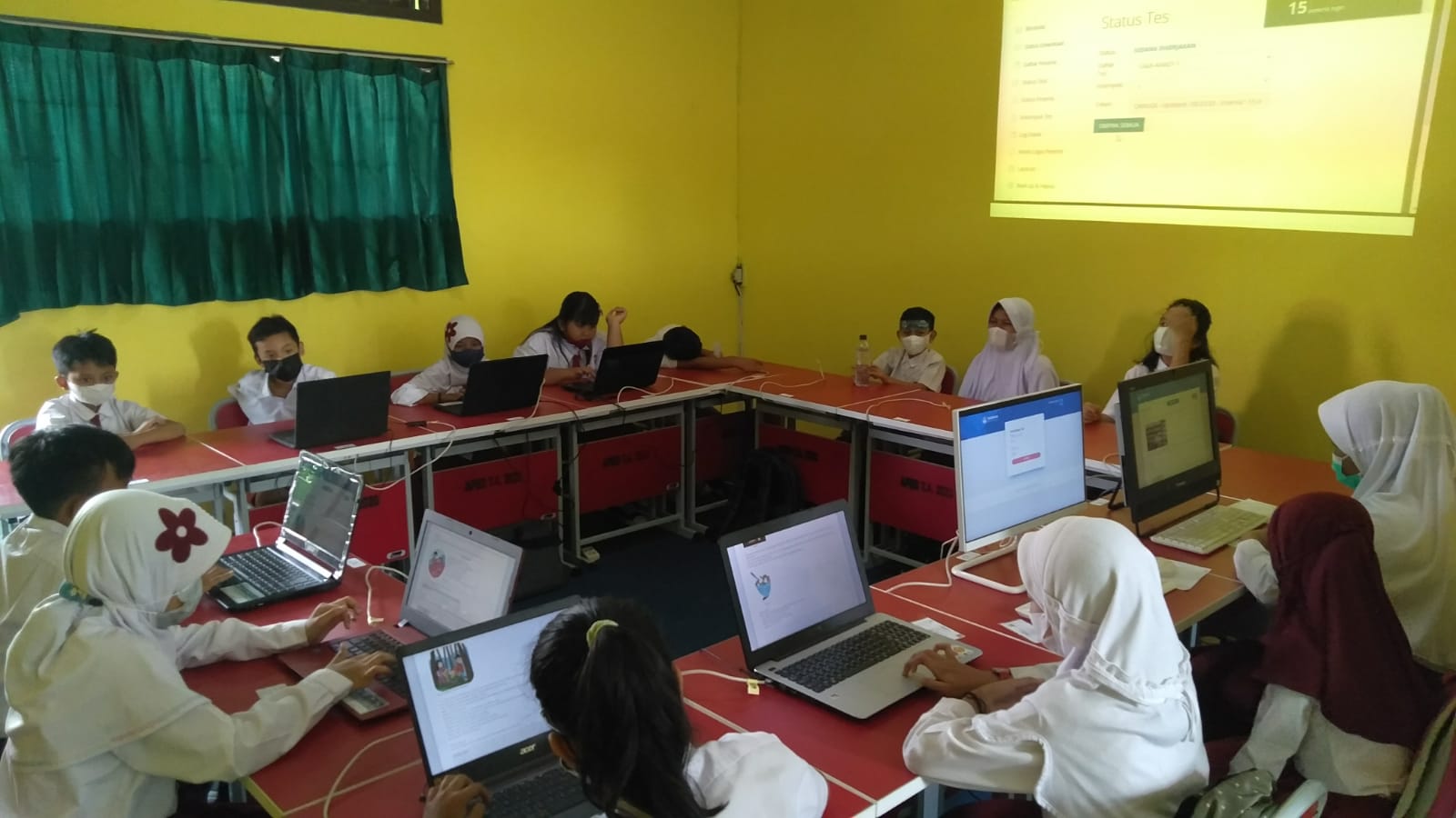 Pelaksanaan Gladi Bersih Asesmen Nasional Berbasis Komputer Kelas 5 SDN Jatiasih I Kota Bekasi