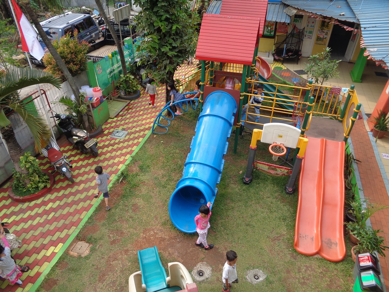 Area Bermain Anak/Playground Outdoor